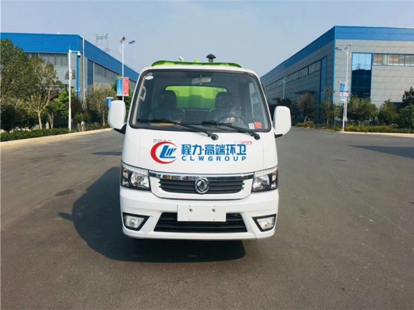 國六東風途逸3方（0.5水2塵）掃路車