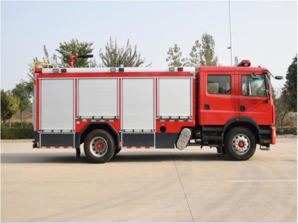 國六東風(fēng)D9水罐消防車6噸