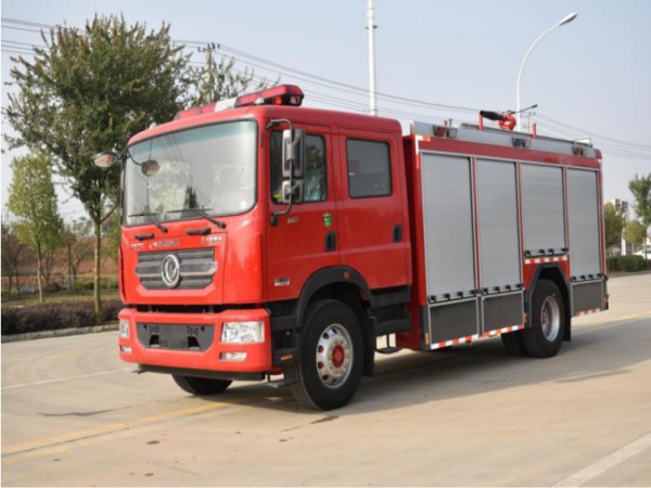 國六東風(fēng)D9水罐消防車6噸